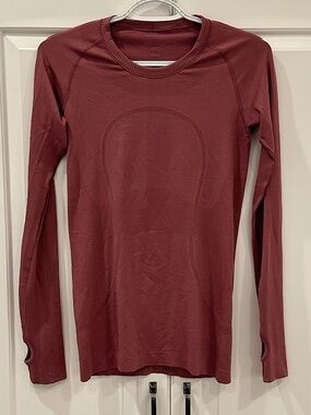 Lululemon Swiftly Tech Long Sleeve Top in Mauve Color - Size 6